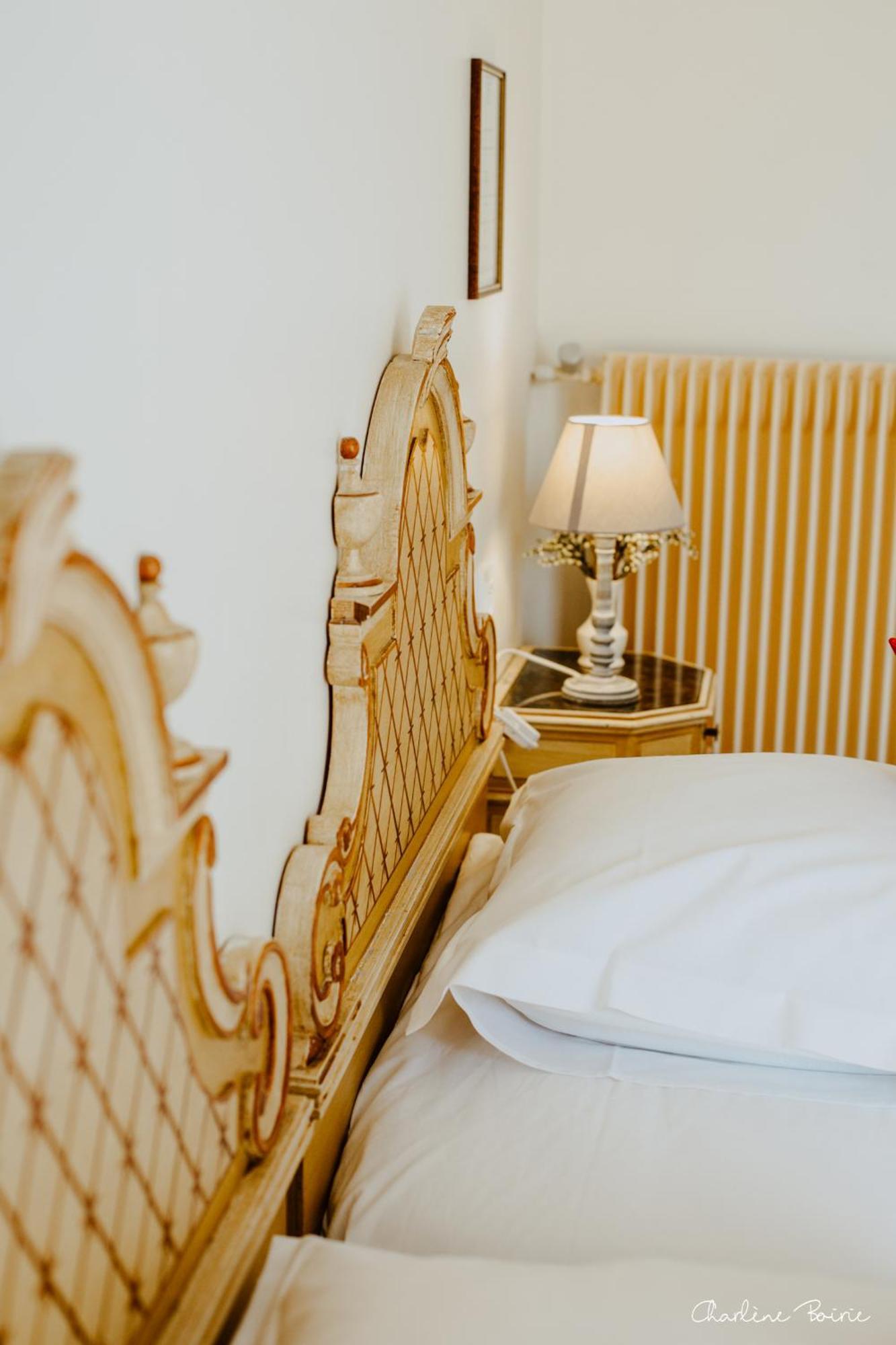 Grand Hotel Des Bains วาล-เลส์-แบ็งส์ ภายนอก รูปภาพ