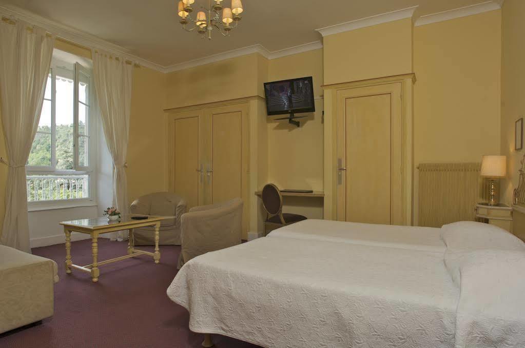 Grand Hotel Des Bains วาล-เลส์-แบ็งส์ ภายนอก รูปภาพ